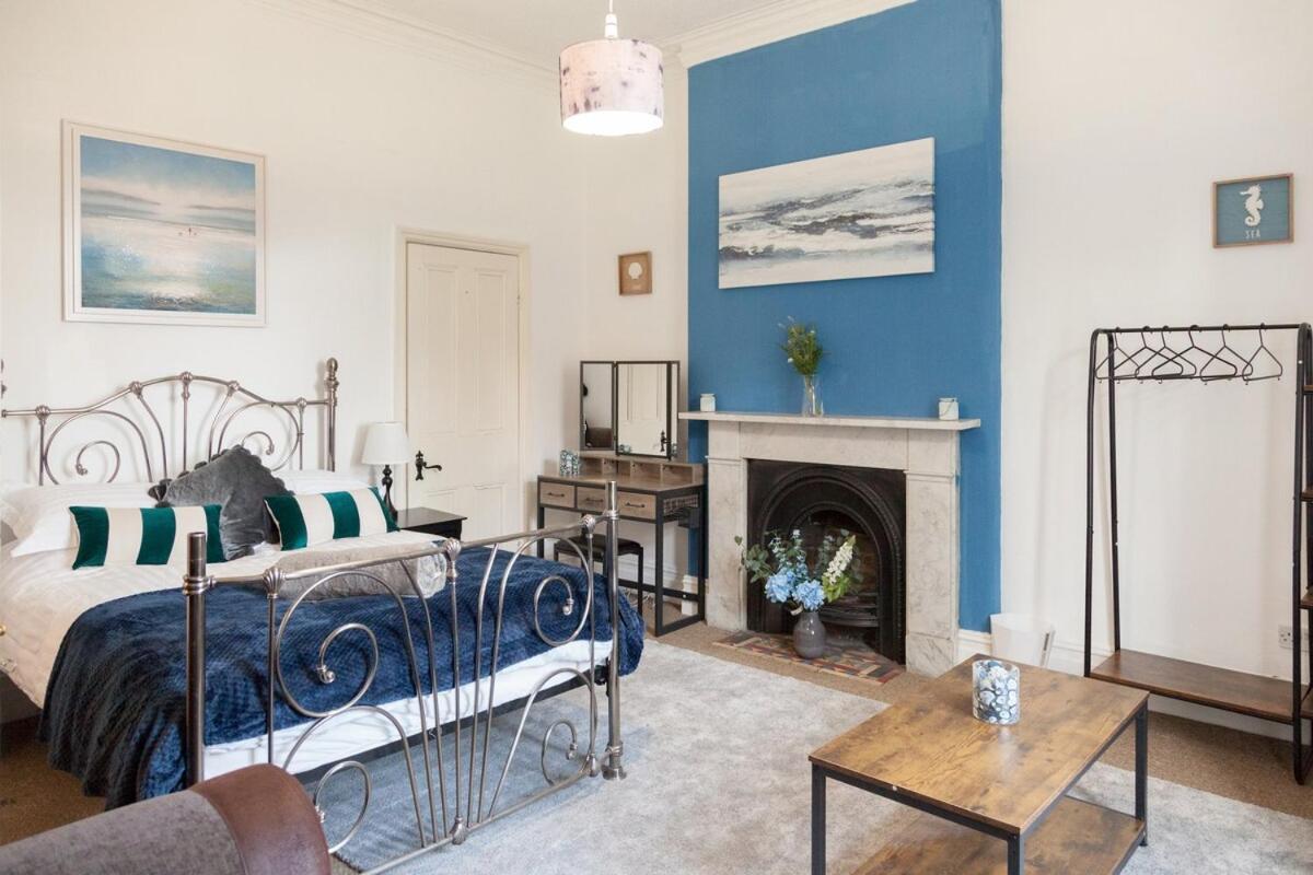 Vila Victorian Elegance At Kingscliffe, Sleeps 17 Manchester Exteriér fotografie