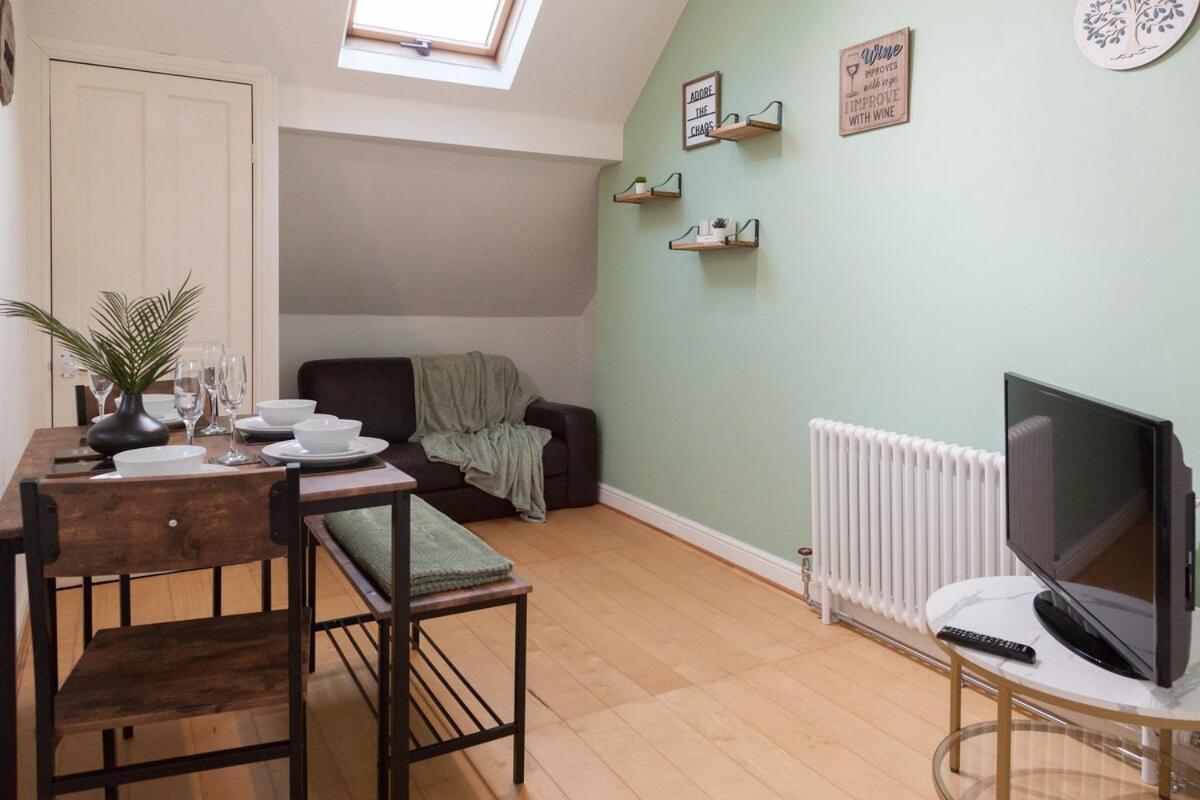 Vila Victorian Elegance At Kingscliffe, Sleeps 17 Manchester Exteriér fotografie