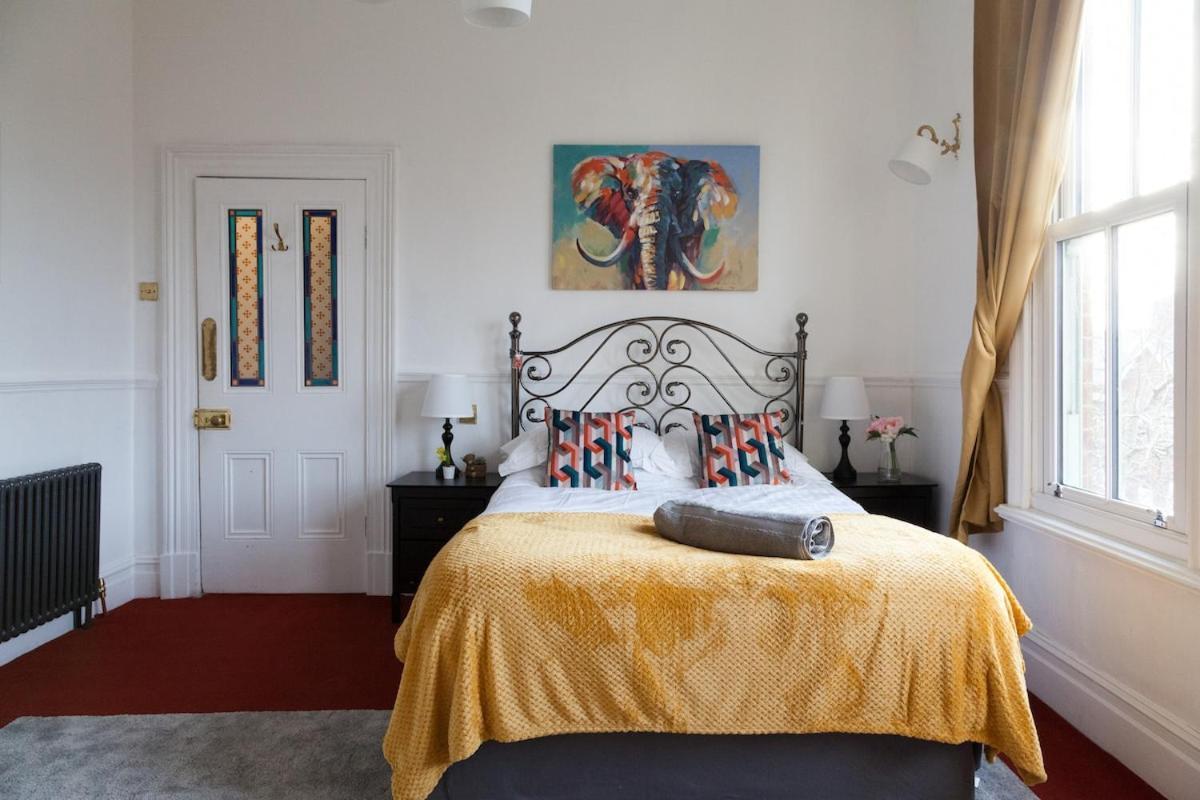 Vila Victorian Elegance At Kingscliffe, Sleeps 17 Manchester Exteriér fotografie